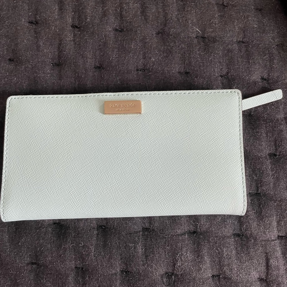 NWOT Kate Spade Stacey Bi-fold Wallet